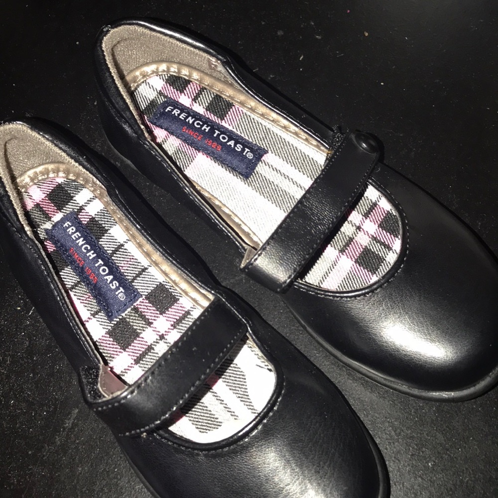 French toast girls dress shoes